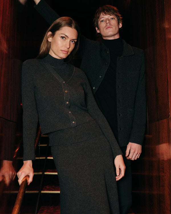 N.Peal Women's Ribbed Cashmere Cardigan With Metal Trim Deep Charcoal Grey