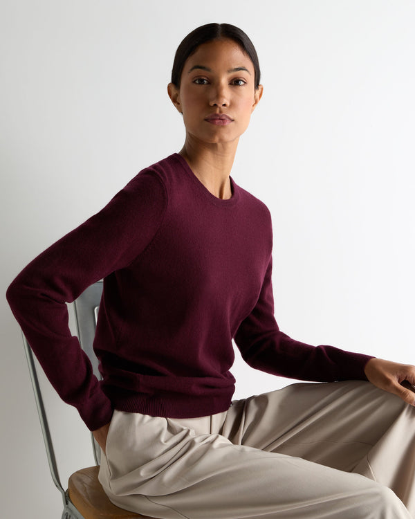 N.Peal Women's Evie Classic Round Neck Cashmere Jumper Bordeaux Red