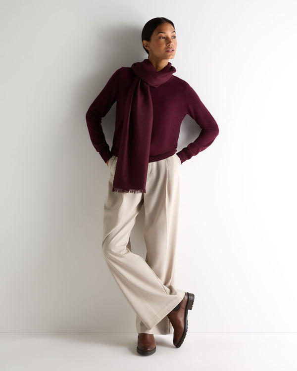 N.Peal Women's Evie Classic Round Neck Cashmere Jumper Bordeaux Red