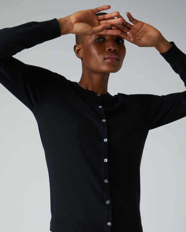 N.Peal Women's Olivia Round Neck Cashmere Cardigan Black