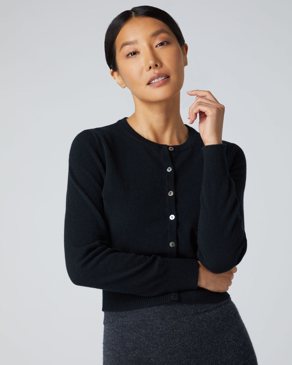 N.Peal Women's Ivy Cropped Cashmere Cardigan Black