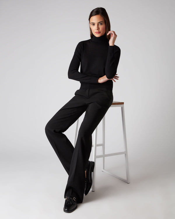 N.Peal Women's Margot Superfine Cashmere Roll Neck Jumper Black