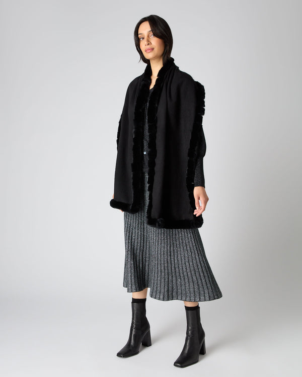 N.Peal Women's Meribel Woven Fur Trim Scarf Black