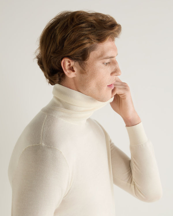 Men's Pimlico Fine Gauge Cashmere Roll Neck Jumper  5