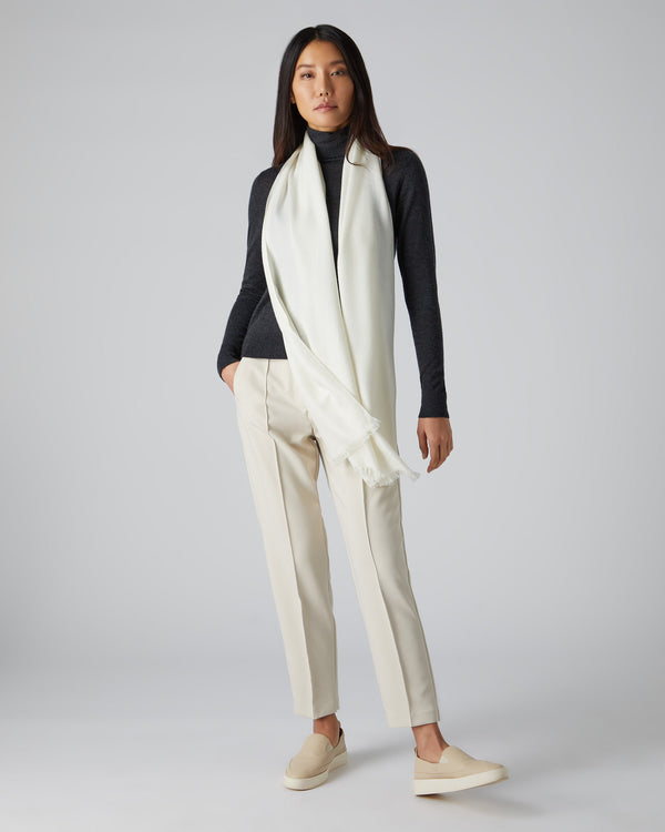 N.Peal Women's Pashmina Cashmere Stole New Ivory White