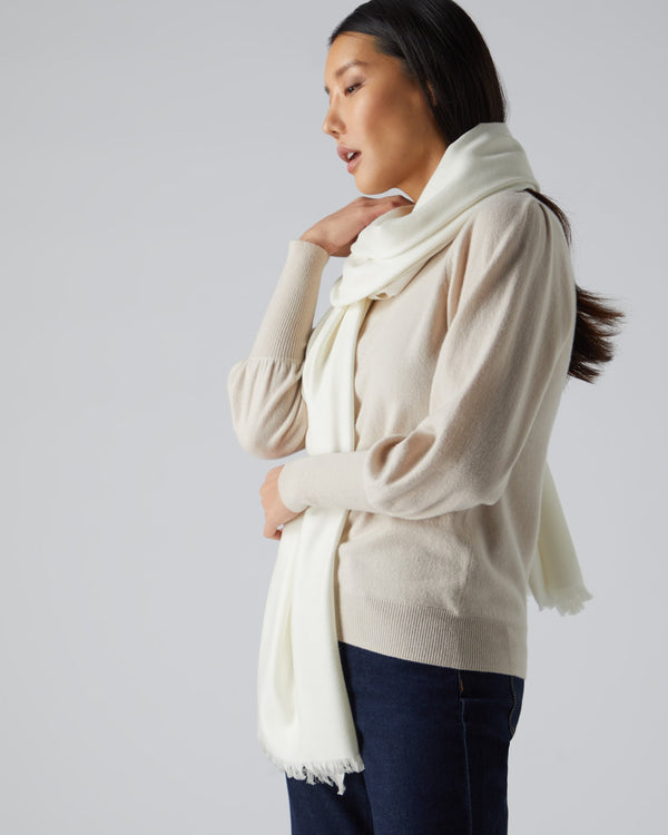 N.Peal Women's Pashmina Cashmere Shawl New Ivory White