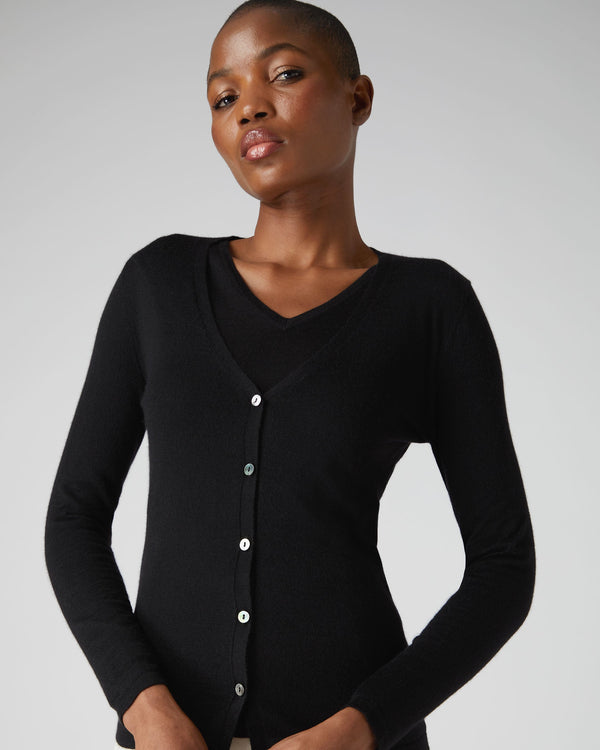 N.Peal Women's Mia Superfine Cashmere V Neck Cardigan Black