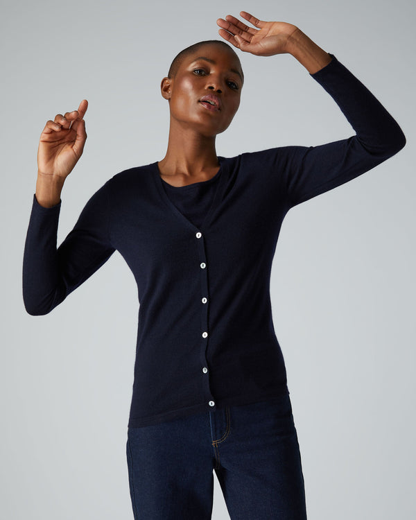 N.Peal Women's Mia Superfine Cashmere V Neck Cardigan Navy Blue