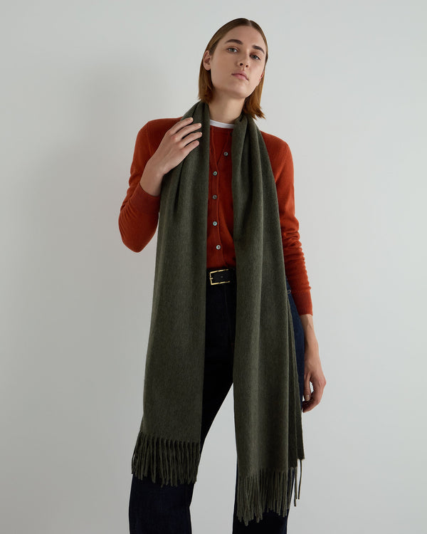 N.Peal Women's Woven Cashmere Shawl Moss Green