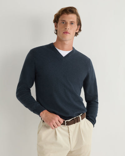 N.Peal Men's Burlington V Neck Cashmere Jumper Caviar Blue