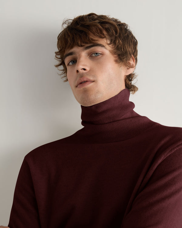 N.Peal Men's Trafalgar Roll Neck Cashmere Jumper Claret Red