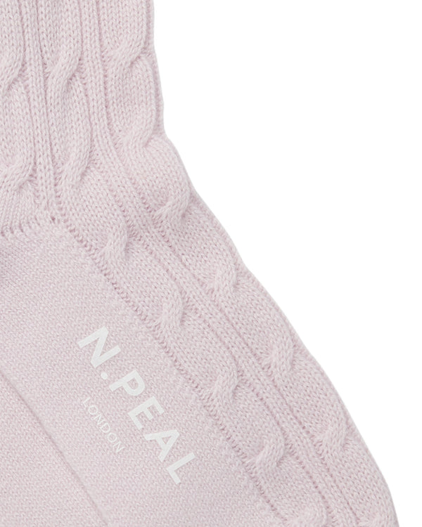 N.Peal Women's Cable Cashmere House Socks Chalk Pink