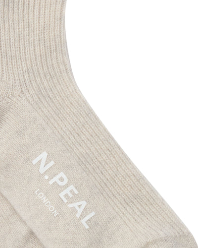 N.Peal Unisex Cashmere Rib Bed Socks Pebble Grey
