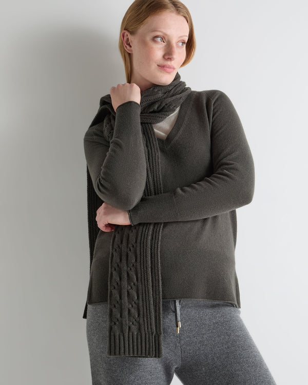 N.Peal Women's Cable Rib Cashmere Scarf Arabica Khaki Green