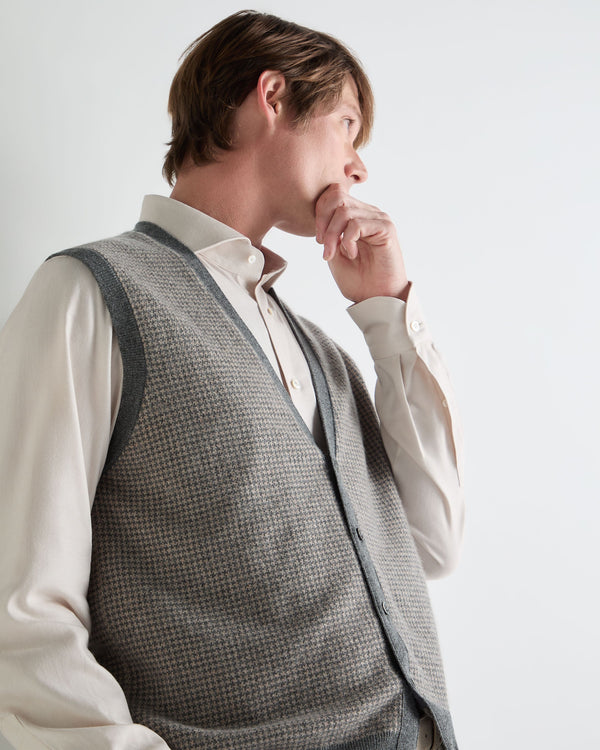 N.Peal Men's Sleeveless Cashmere Tank Top Oatmeal Houndstooth Brown
