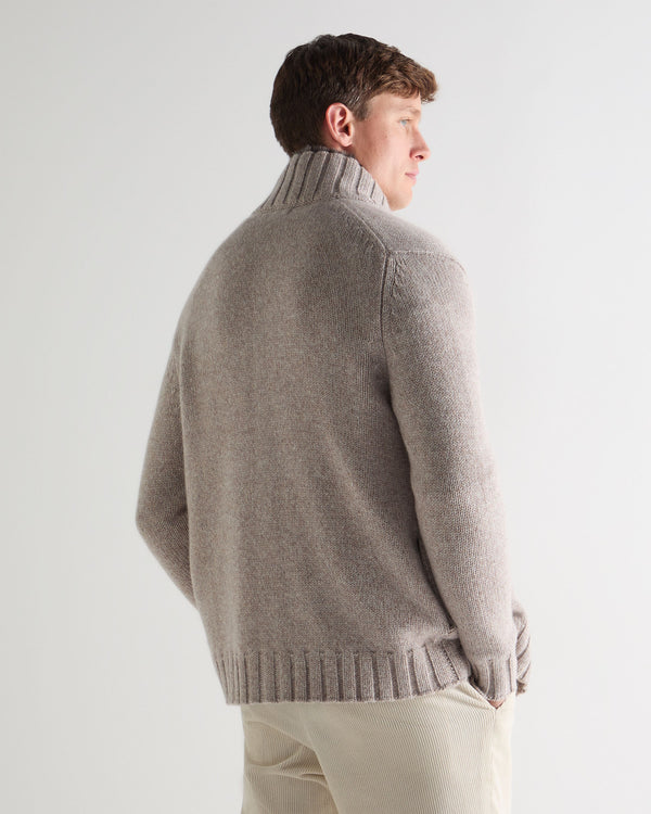 N.Peal Men's Button Through Cashmere Cardigan With Fur Basilica Beige Brown