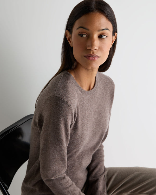 N.Peal Women's Evie Classic Round Neck Cashmere Jumper Otter Brown