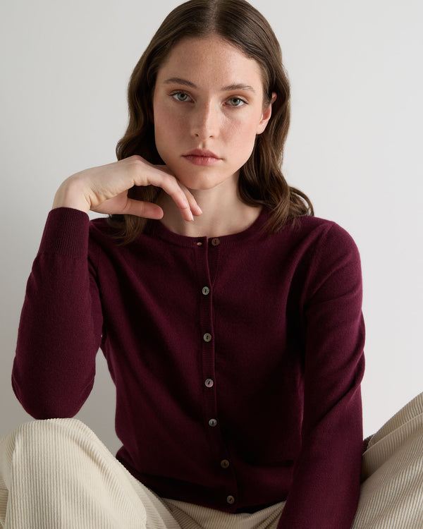 N.Peal Women's Olivia Round Neck Cashmere Cardigan Bordeaux Red