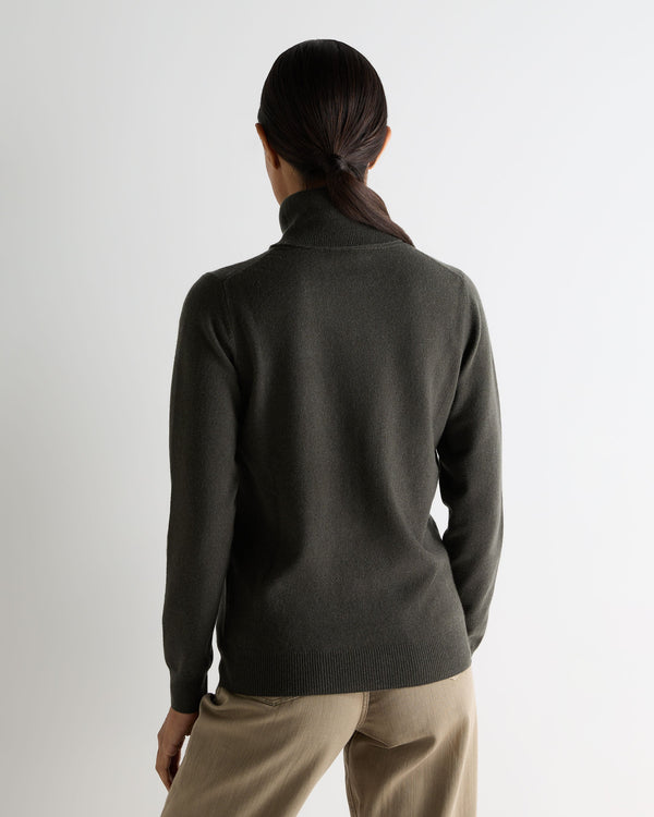 N.Peal Women's Luna Roll Neck Cashmere Jumper Arabica Khaki Green