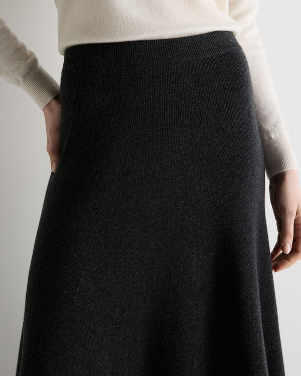 N.Peal Women's Long Rib Cashmere Skirt Deep Charcoal Grey
