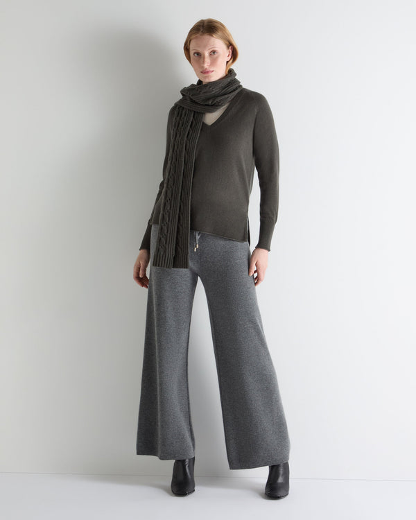 N.Peal Women's Relaxed V Neck Cashmere Jumper Arabica Khaki Green
