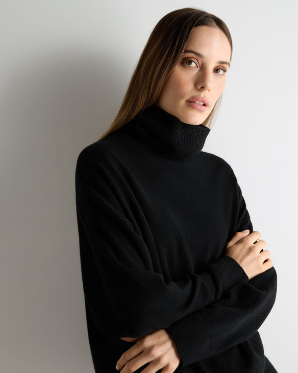 N.Peal Women's Longline Roll Neck Cashmere Jumper Black