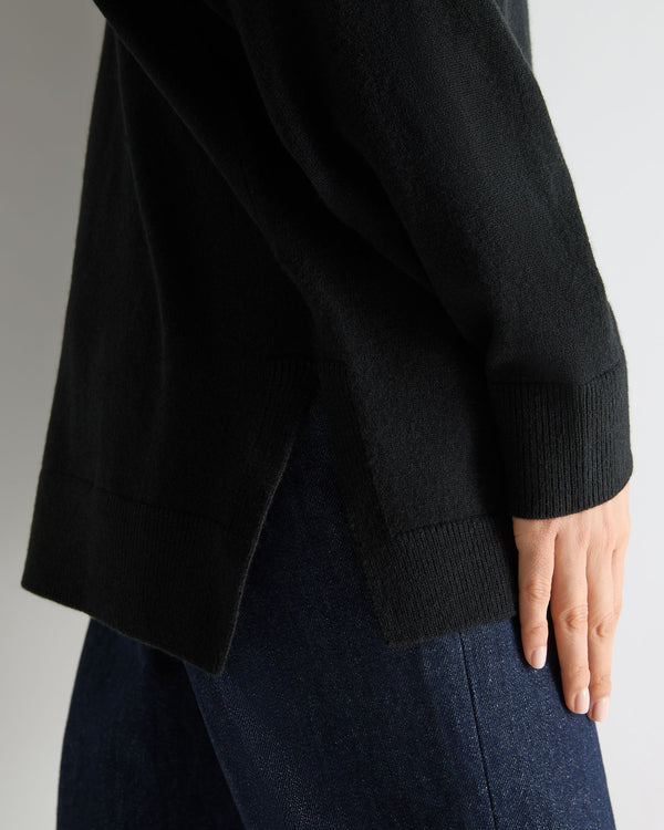 N.Peal Women's Longline Roll Neck Cashmere Jumper Black