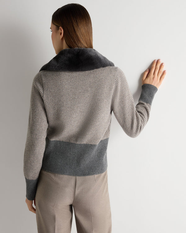 N.Peal Women's Dogtooth Cashmere Cardigan With Fur Elephant Grey