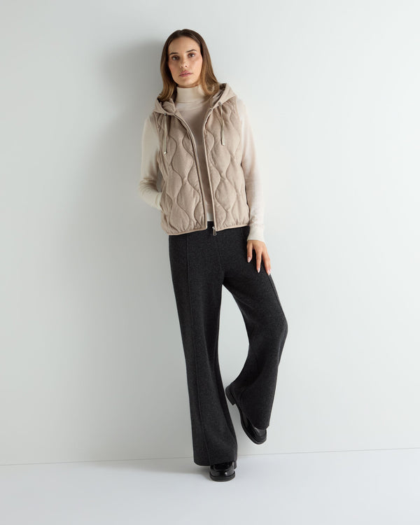 Women's Padded Gilet With Hood 3