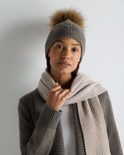 N.Peal Women's Cable Cashmere Hat With Fur Pom Wood Smoke Brown