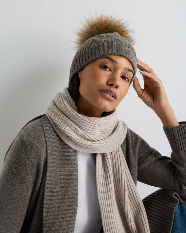 Women's Cable Cashmere Hat With Fur Pom 3