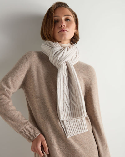 N.Peal Women's Cable Rib Cashmere Scarf With Lurex Frost White Sparkle