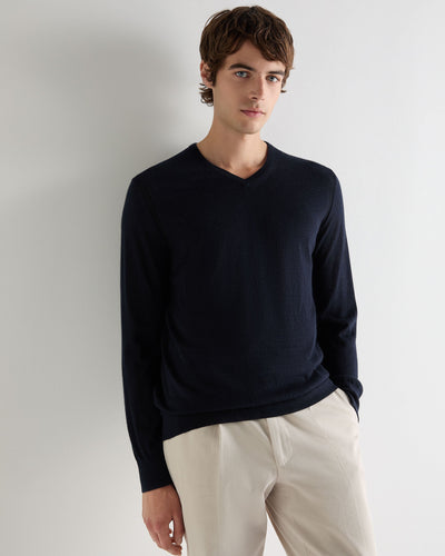 N.Peal Men's Conduit Fine Gauge Cashmere V Neck Jumper Navy Blue