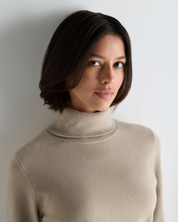 Women's Luna Roll Neck Cashmere Jumper 5