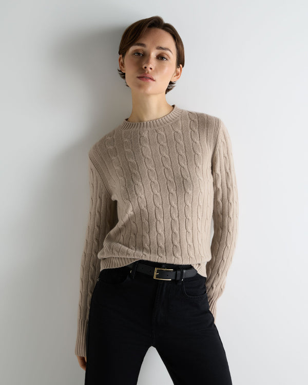 Women's Adelyn Cable Round Neck Cashmere Jumper 1