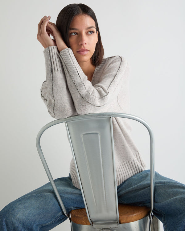 Women's Metal Trim V Neck Cashmere Jumper 5