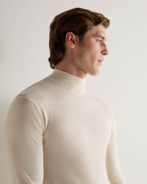 N.Peal Men's Fine Gauge Cashmere Turtle Neck Jumper New Ivory White