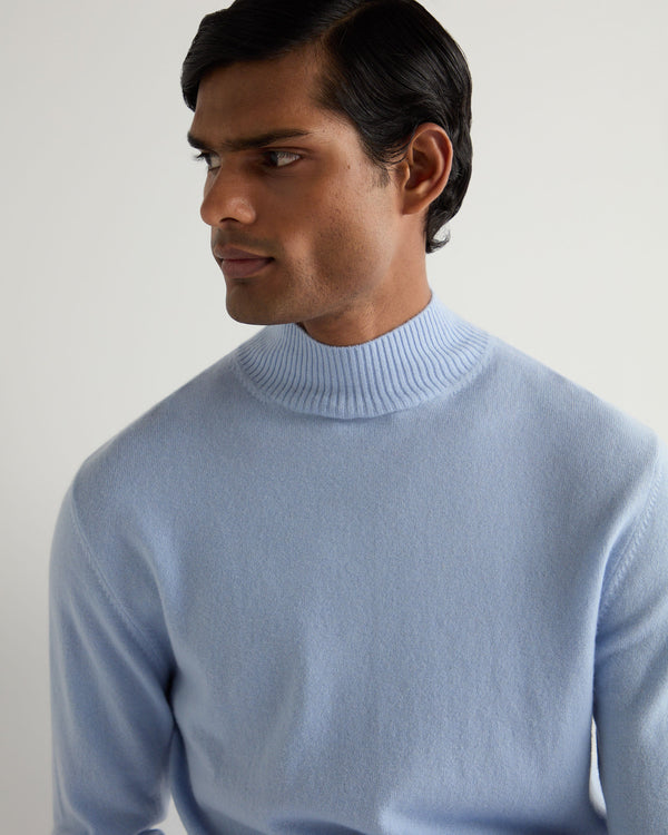 N.Peal Men's Mayfair Turtle Neck Cashmere Jumper Sea Mist Blue