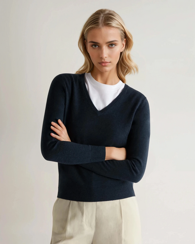N.Peal Women's Phoebe V Neck Cashmere Jumper Indigo Blue