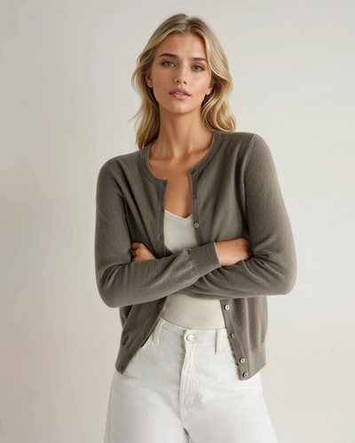 N.Peal Women's Olivia Round Neck Cashmere Cardigan Vintage Khaki Green