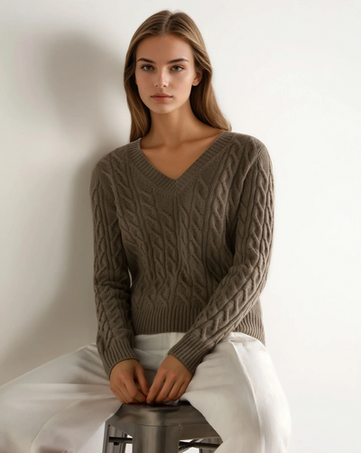 N.Peal Women's Frankie Cable V Neck Cashmere Jumper Vintage Khaki Green