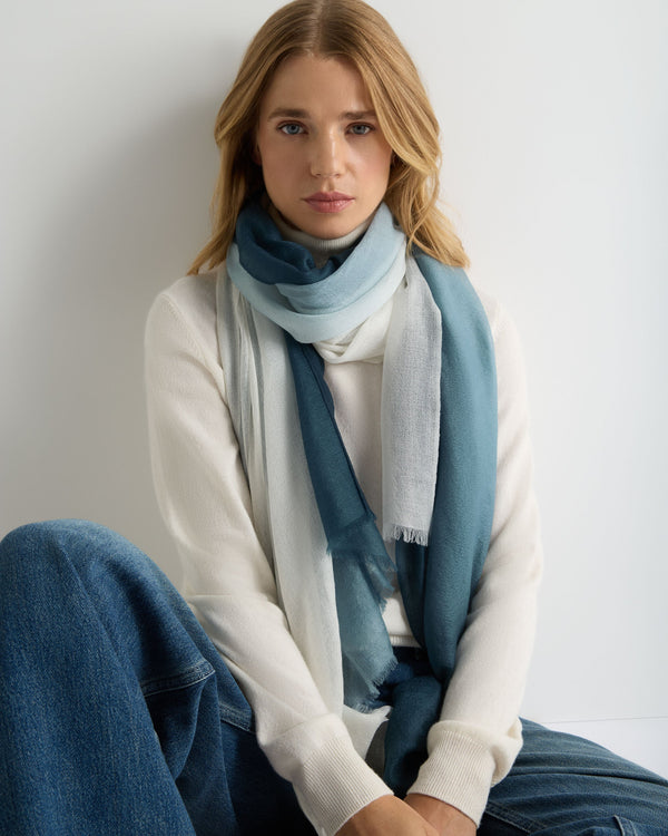 N.Peal Women's Dip Dye Cashmere Scarf Dark Blue