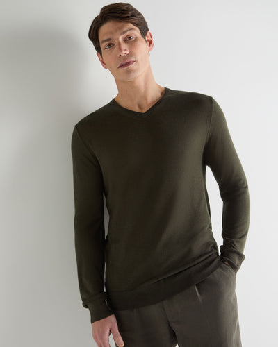 N.Peal Men's Conduit Fine Gauge Cashmere V Neck Jumper Arabica Khaki Green