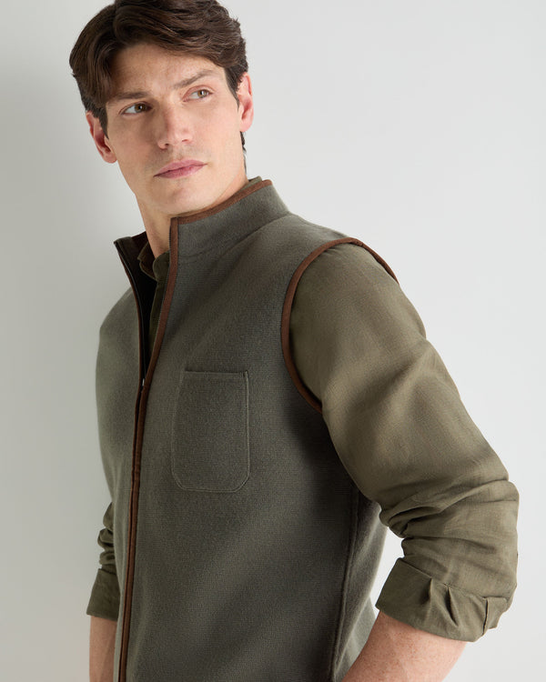 N.Peal Men's Shaftesbury Cashmere Gilet Olive Green