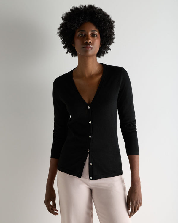 N.Peal Women's Mia Superfine Cashmere V Neck Cardigan Black