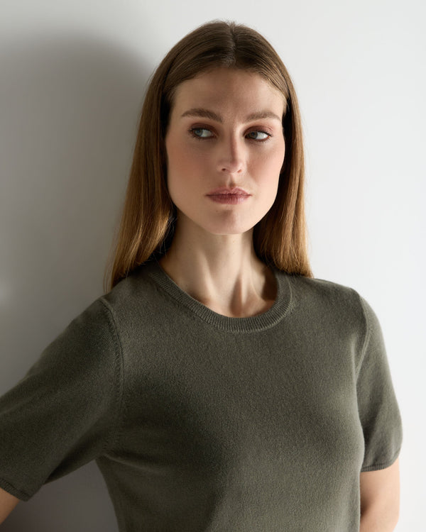 N.Peal Women's Milly Classic Cashmere T-Shirt Olive Green