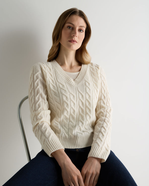 N.Peal Women's Frankie Cable V Neck Cashmere Jumper New Ivory White
