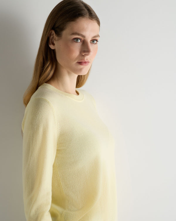 N.Peal Women's Hallie Round Neck Cashmere Jumper Butter Yellow