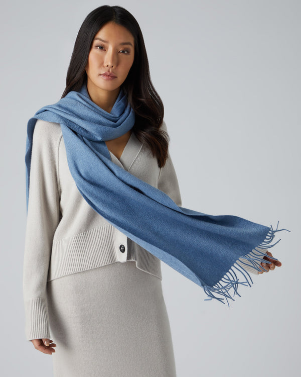 N.Peal Unisex Large Woven Cashmere Scarf Ocean Blue