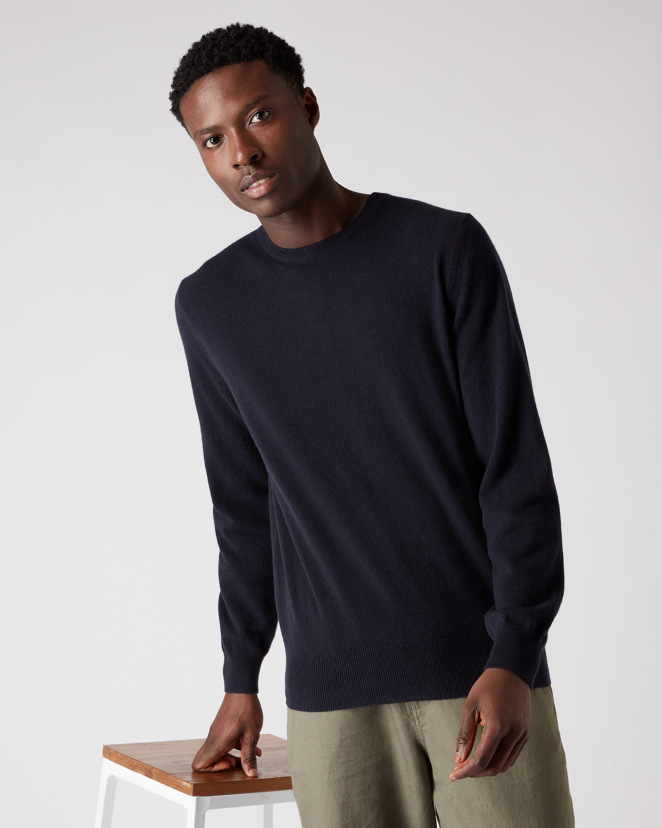 Men's Oxford Round Neck Cashmere Jumper Navy Blue | N.Peal